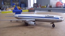 ERTL Lufthansa Douglas DC 10