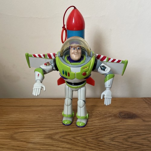 Buzz lightyear action - lightyear,