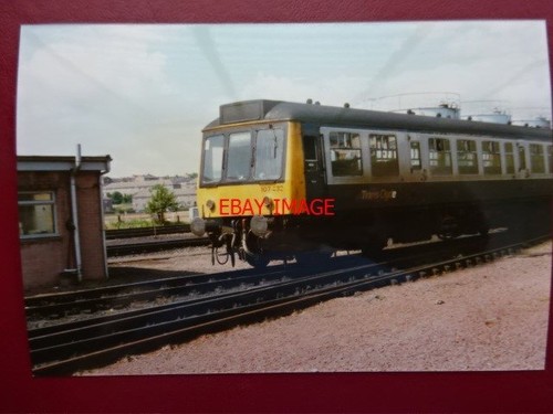 Photo dmu class 107 unit - class, no