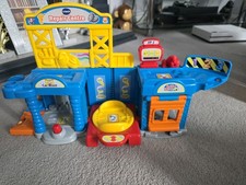 TOOT TOOT GARAGE  PLUS CARS 