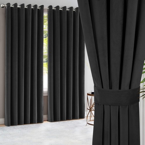 Heavy velvet curtains eyelet - heavy,
