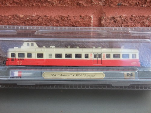 Locomotives the world - the,