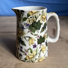 Heron Cross Pottery 1/2 Pint Jug. Daffodils