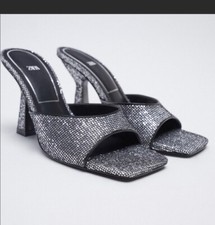 NWT ZARA heeled mules in