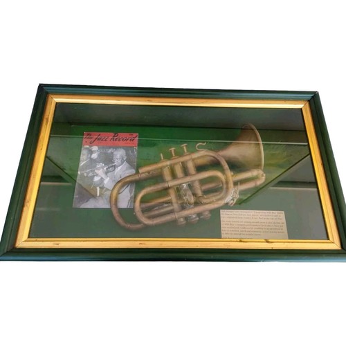 Trumpet presentation wood - in,