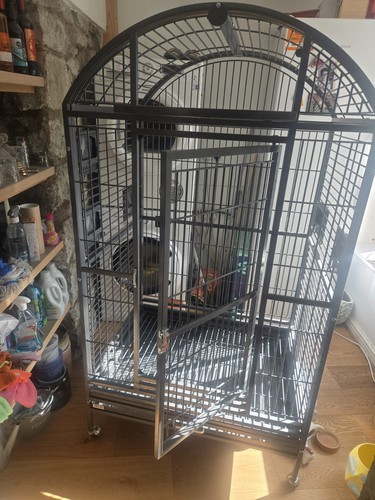 Large parrot cage - large,