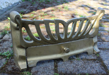 Vintage solid Brass ornate Fire Guard Hearth Fender Coal Fire  40x21x8cm
