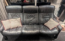 🛋️ Black Leather Recliner