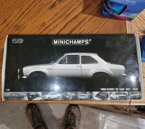 Minichamps ford escort - 1:18, rs