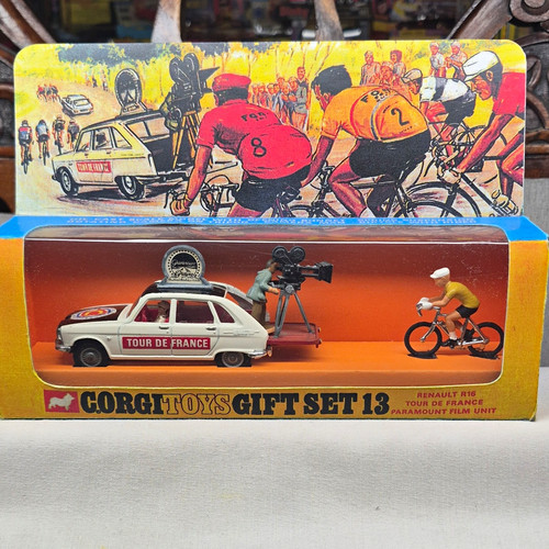 Corgi toys gift set renault - toys,