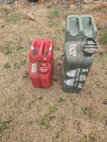Petrol cans jerry - cans,