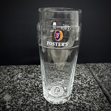 FOSTER'S LOGO PINT GLASS BARWARE COLLECTOR'S BEER DRINKING ACCESSORY