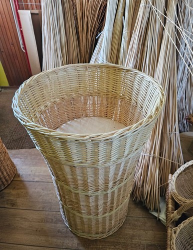 Handmade round wicker display - handmade,