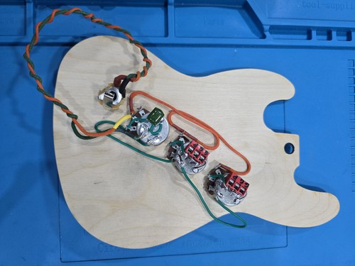 Solderless jazz bass j - solderless,