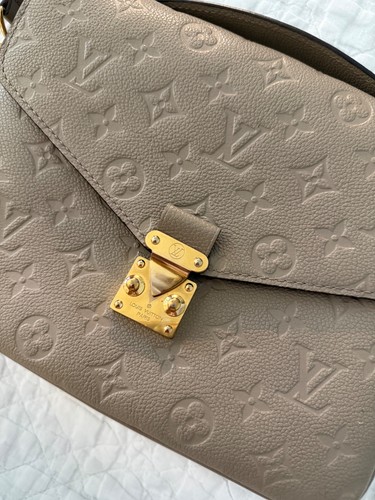 Louis vuitton monogram - louis,