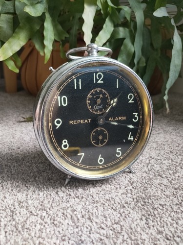 Vintage coral repeat alarm - coral,