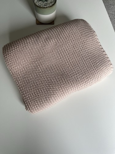 Ikea pink blanket - ikea,