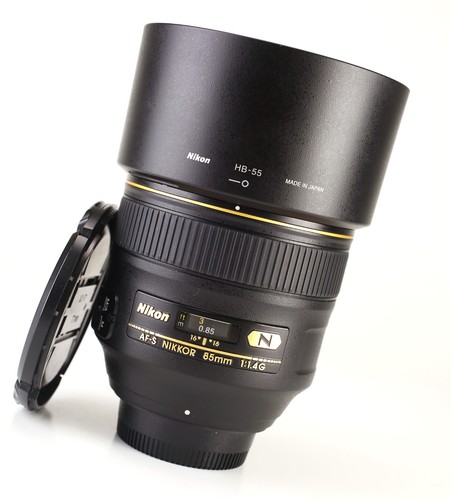 Nikon 85mm g - nikon,