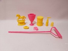Vintage Barbie Doll - Feeding Fun Stables Spare Parts #E8