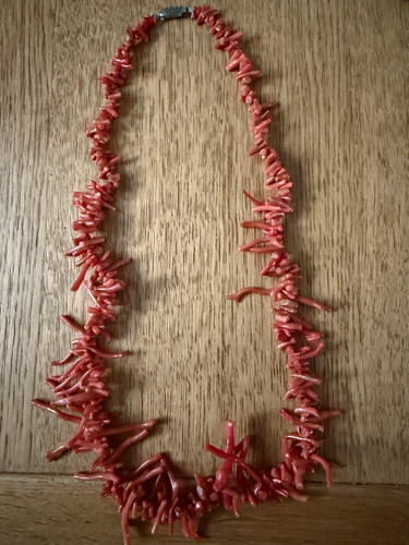 Red coral chip - coral, necklace