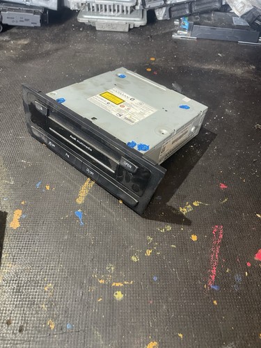 Audi sterio head unit - head, radio