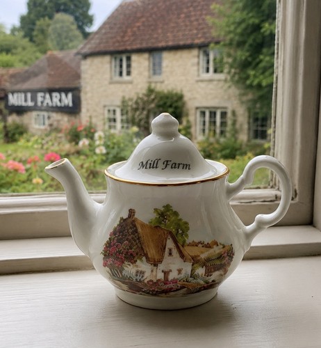Vintage miniature teapot - teapot, mill