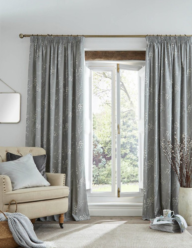 Laura ashley ready - laura, made