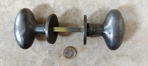 Used egg shape door - egg, knobs