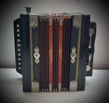 Rossetti Rambler 10 Buttons