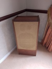 loudspeakers in home audio floor standing
