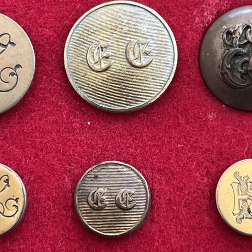 Hunt livery buttons - buttons., east