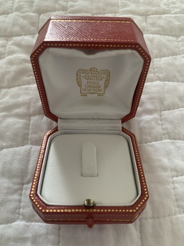 Cartier authentic ring box - authentic,