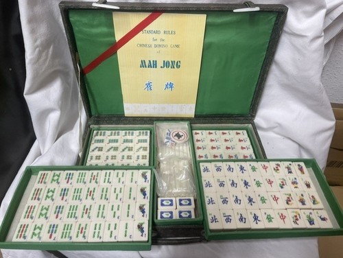 Vintage wooden mah jong set - wooden,