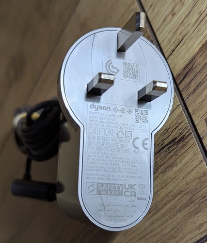 Genuine dyson charger v7 - dyson,