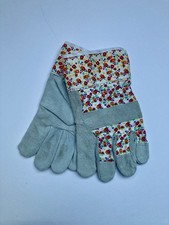 Leather And Cotton Gardening
