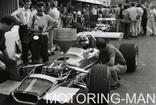 GRAHAM HILL LOTUS 49 49B PITS