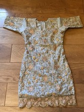 Beautiful net grey and gold suit with a touch of pink patiala salwar   Size 6-8 