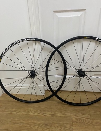 Mavic aksium wheelset disc