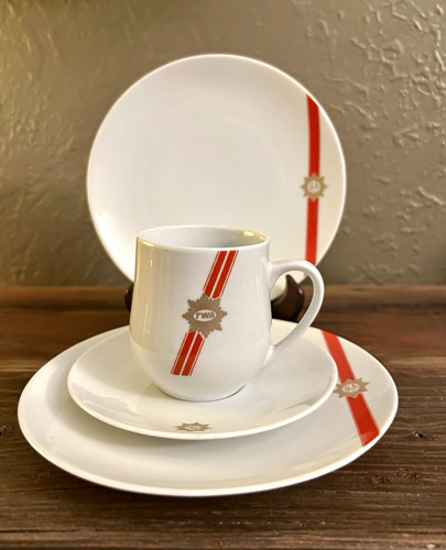 Vintage twa royal - twa,