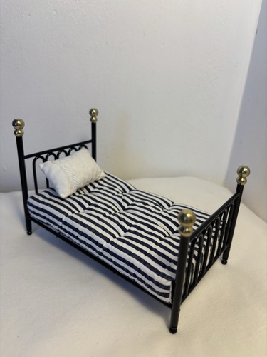 Dolls house single bed - dolls,