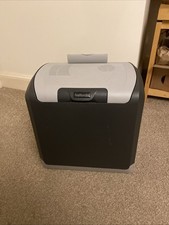 Halfords Electric Coolbox 19L