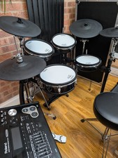 Sale £1900 | Roland TD 30 Drum Kit + PM10 Amp +WARRANTY | V-Drums TD30 Mesh Drum
