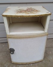 Vintage Lloyd Loom type