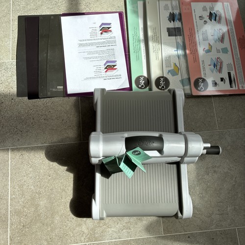 Sizzix big shot - sizzix,