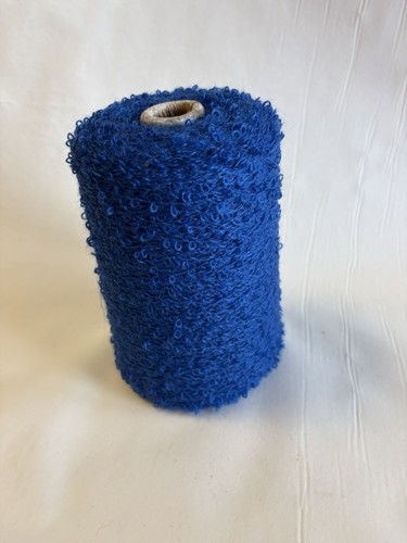 100 wool yarn - 100%,