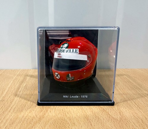 Niki lauda 1976 helmet 5 - f1,