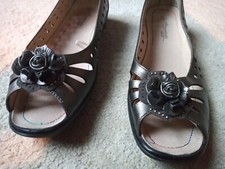 Ladies Shoes,  Annabelle Lights, size 8
