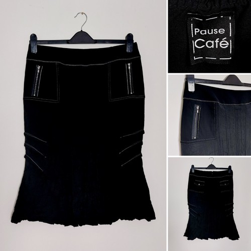 Pause cafe black quirky - pause,