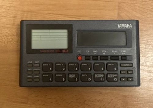 Yamaha qy10 portable - qy10,