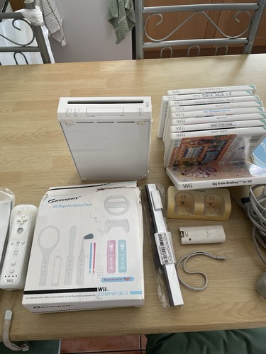 Nintendo wii white console - wii,